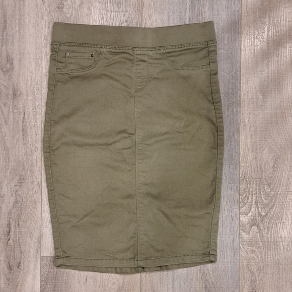 SUZY SHIER Green Pencil Skirt - Picture 1 of 5